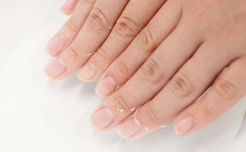 セルフネイルケア初心者向け 美しい爪のためのネイルケア 甘皮処理 方法 オイルイン美容ブランド Lala Vie ララヴィ 公式オンラインストア
